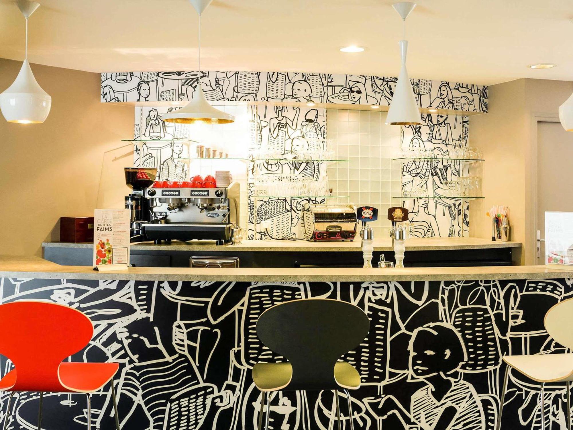 Ibis Laval Le Relais D'Armor Hotel Change  Luaran gambar
