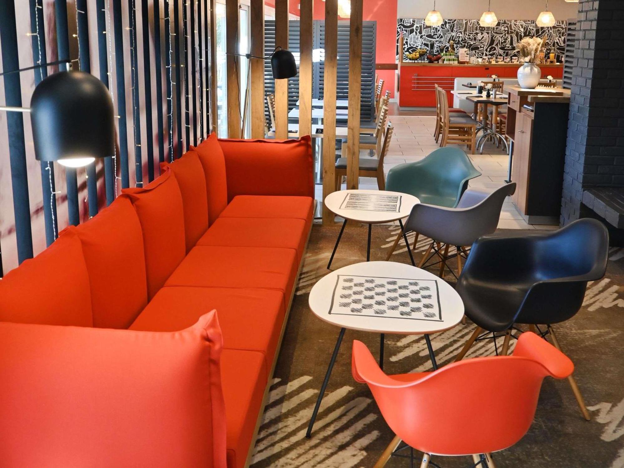 Ibis Laval Le Relais D'Armor Hotel Change  Luaran gambar