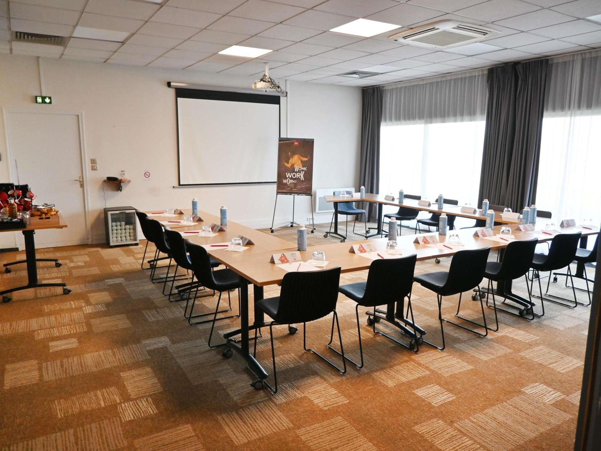 Ibis Laval Le Relais D'Armor Hotel Change  Luaran gambar